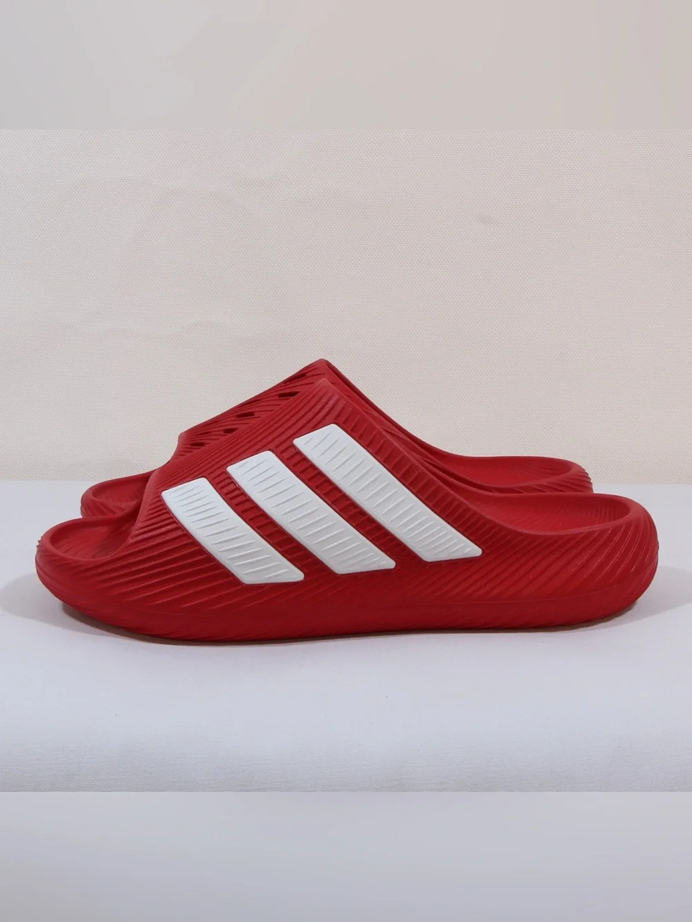 Adidas Men’s Red & White Purechill Slide KI0063 NWT NIB